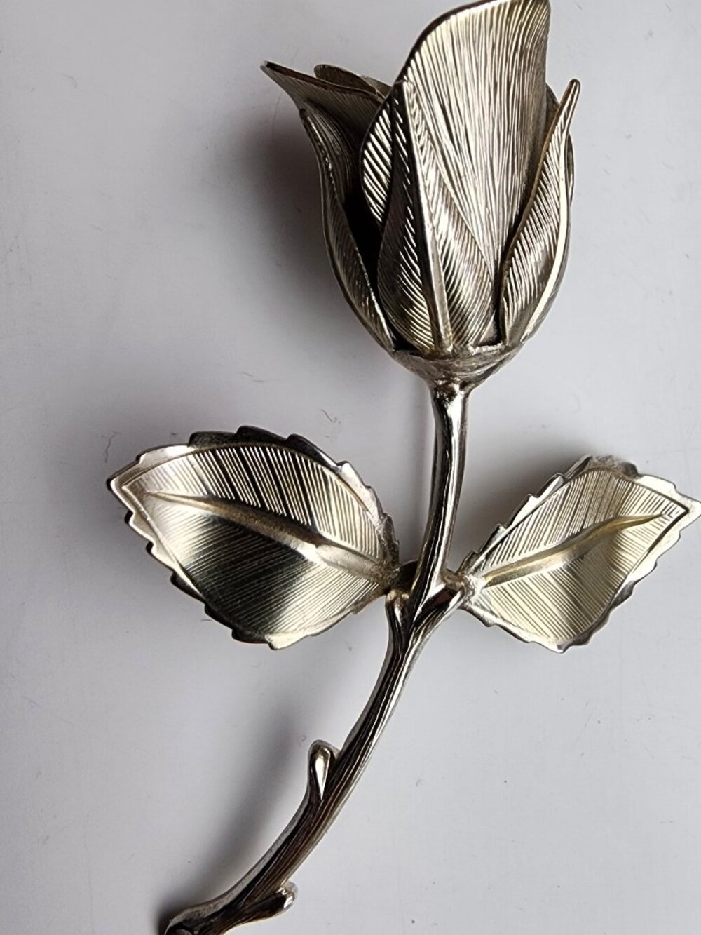 Vintage Style Silver Tone Rose Brooch Floral Pin Designer Inspired.